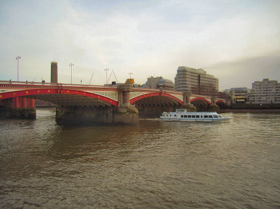 blackfriars%20bridge.jpg